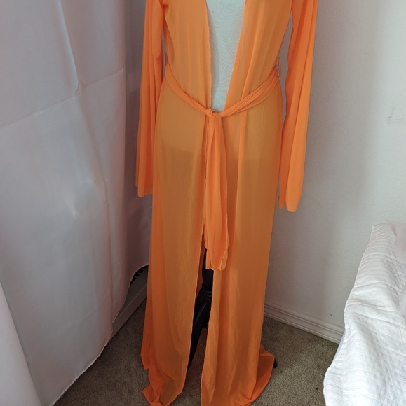 Matte Collection - Cover Up - Picture 3 of 4